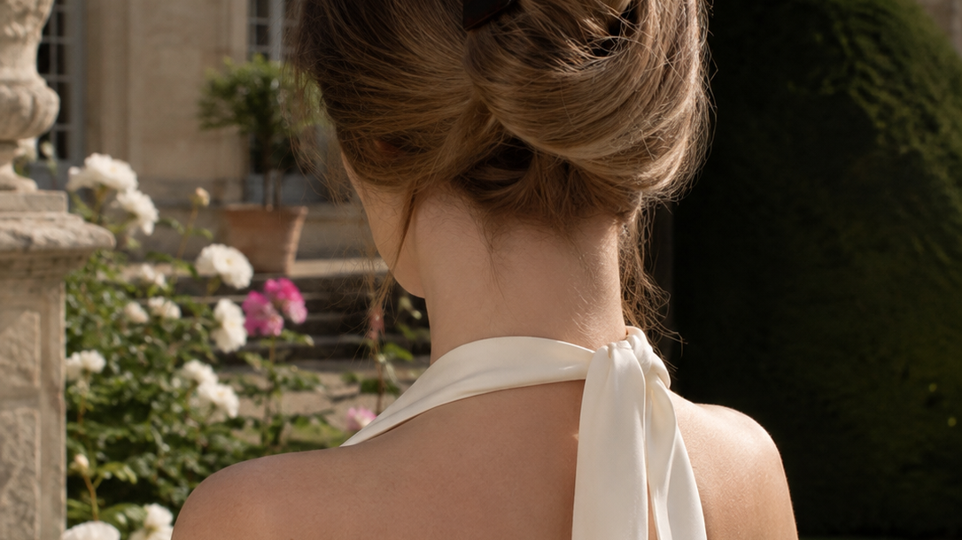 How to Create a Classic Claw Clip Twist